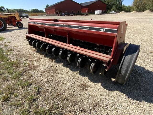 Image of International Harvester 5100 equipment image 3