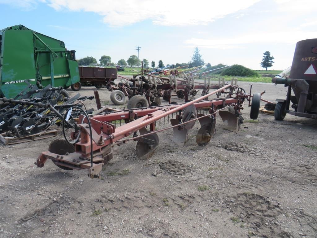 International Harvester 516 Equipment Image0
