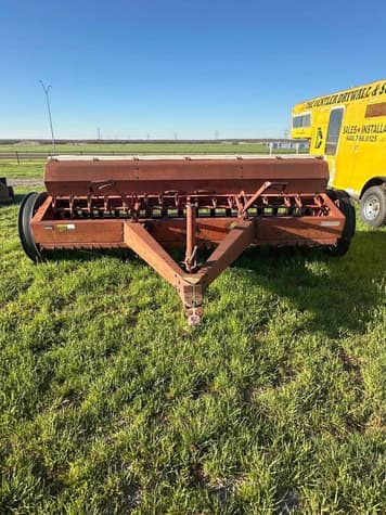 Main image International Harvester 520