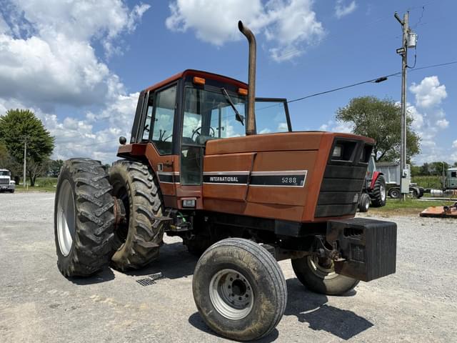 Image of International Harvester 5288 equipment image 1