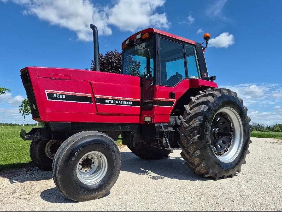 Image of International Harvester 5288 Primary image