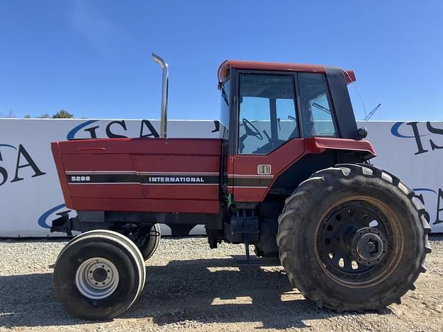 Image of International Harvester 5288 equipment image 1