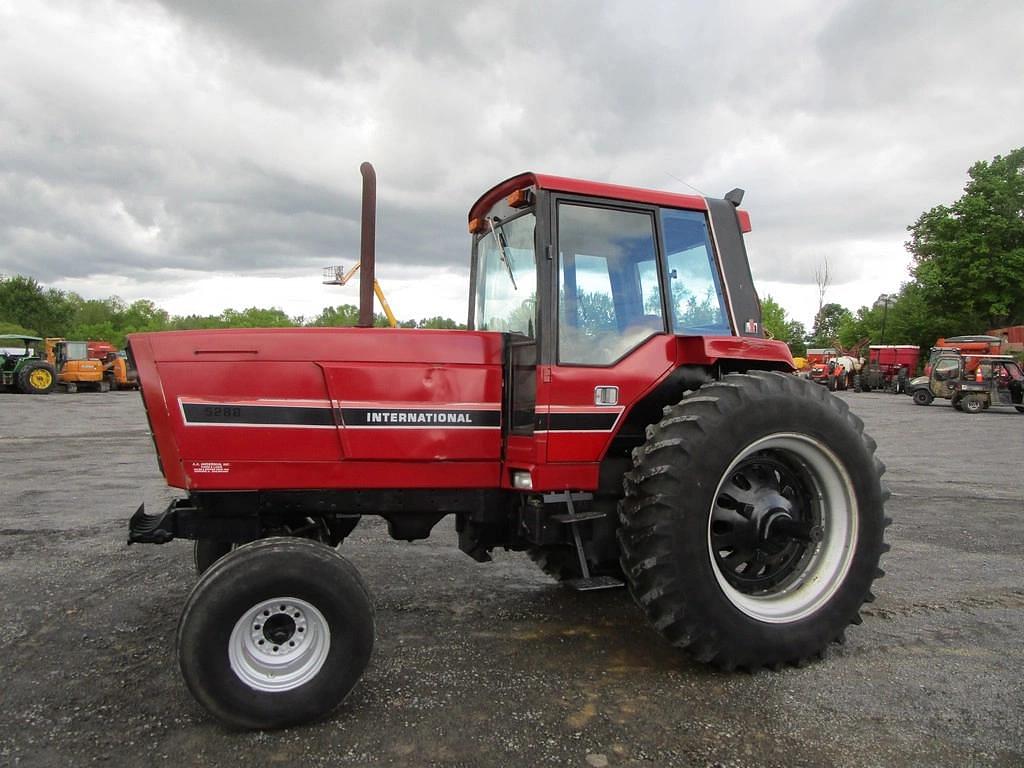 Image of International Harvester 5288 Primary image