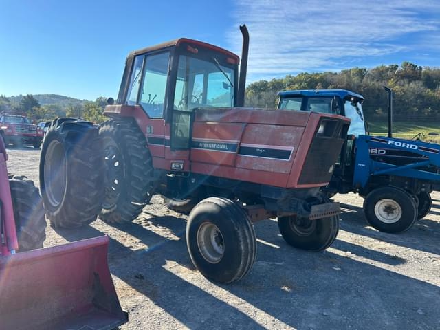 Image of International Harvester 5288 equipment image 1