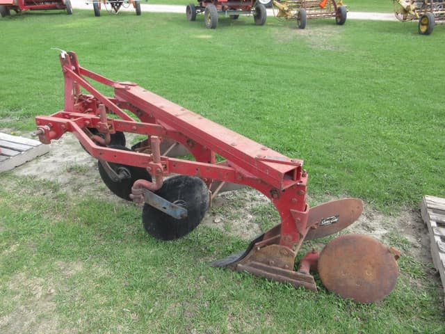 Image of International Harvester 531 equipment image 2