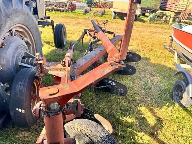 Image of International Harvester 540 equipment image 4