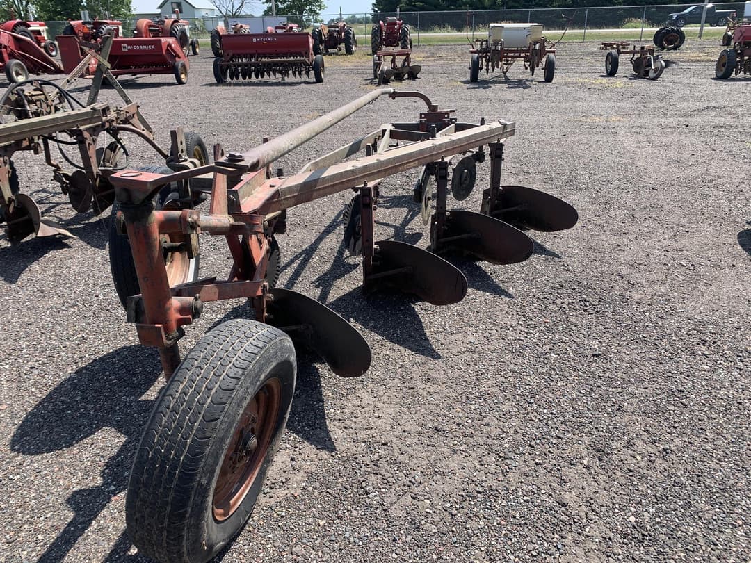 Image of International Harvester 540 Primary image