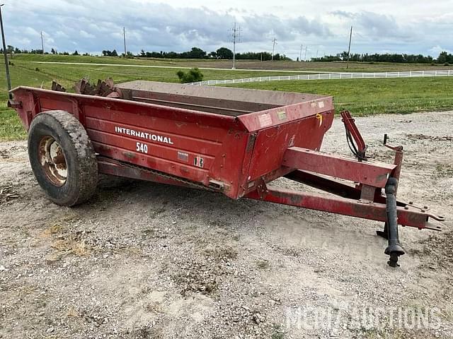 Image of International Harvester 540 equipment image 3