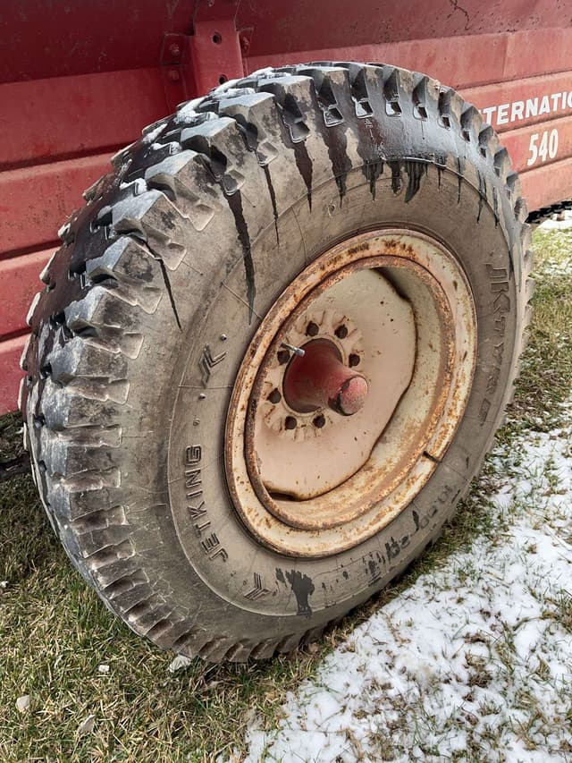 Image of International Harvester 540 equipment image 4