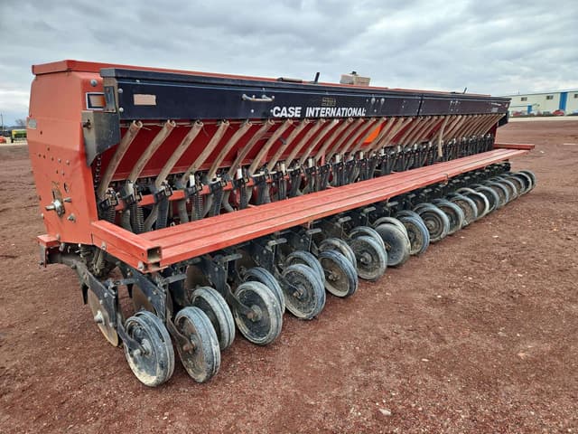 Image of International Harvester 5400 equipment image 2