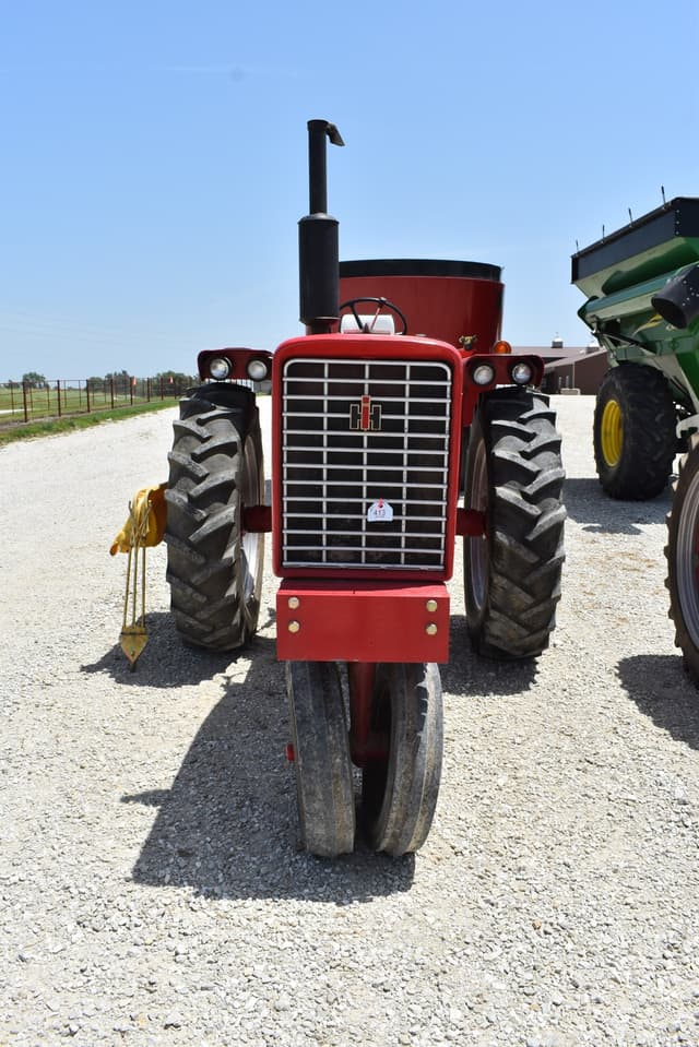 Image of International Harvester 544 equipment image 1