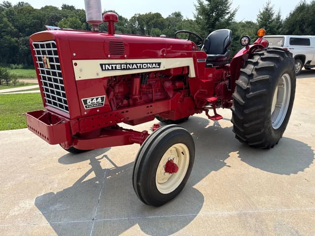 Image of International Harvester 544 equipment image 1