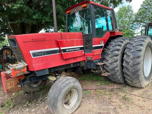Image of International Harvester 5488 equipment image 1