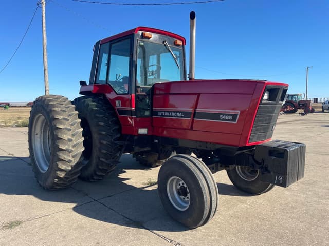 Image of International Harvester 5488 equipment image 2