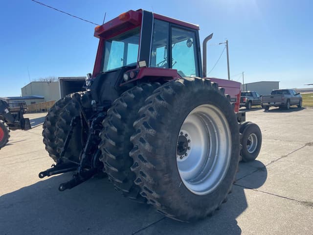 Image of International Harvester 5488 equipment image 3