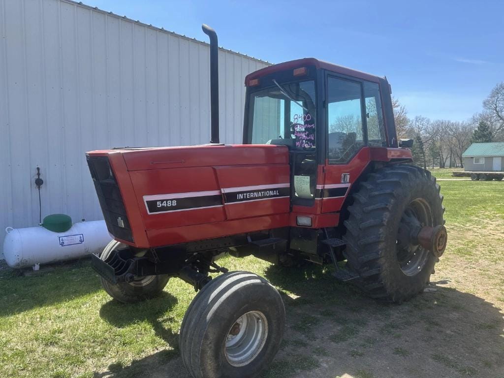 International Harvester 5488 Equipment Image0