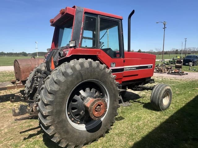 Image of International Harvester 5488 equipment image 2
