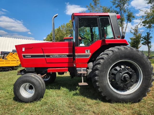 Image of International Harvester 5488 equipment image 1