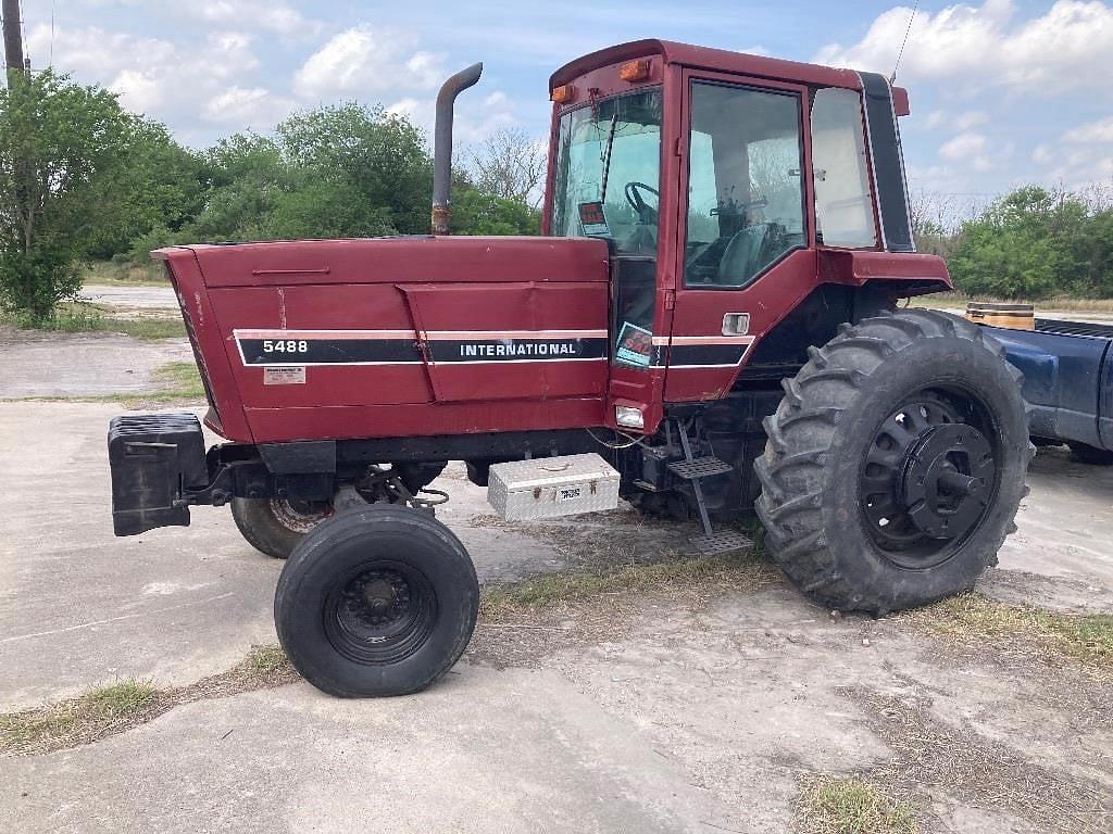 Image of International Harvester 5488 Primary image