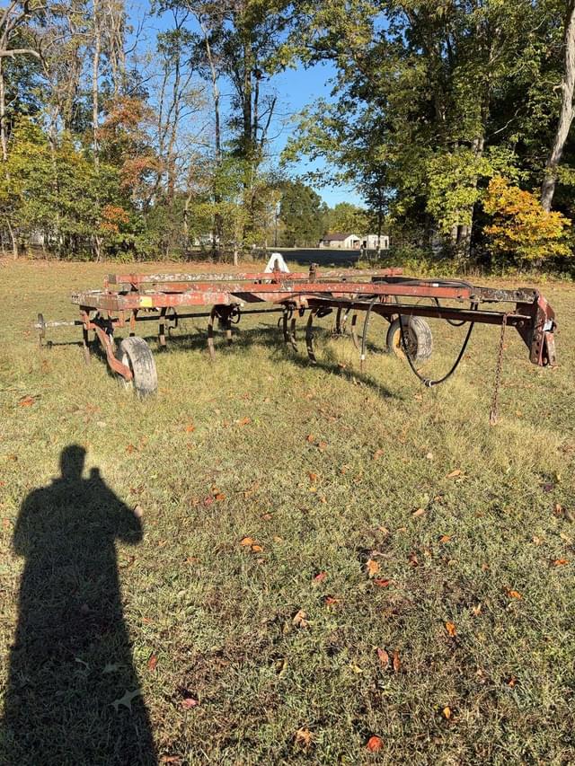 Image of International Harvester 55 equipment image 2