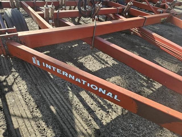 Image of International Harvester 55 equipment image 4