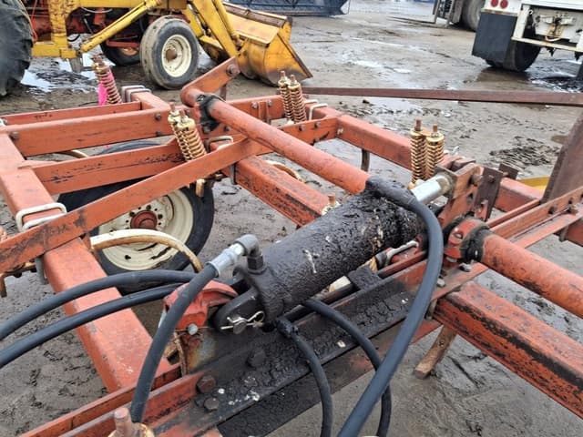 Image of International Harvester 55 equipment image 3