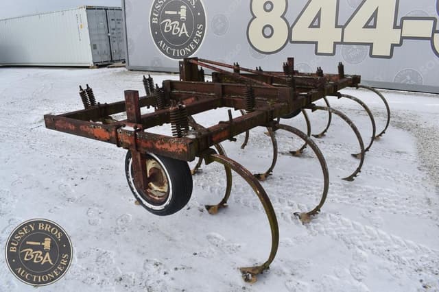 Image of International Harvester 55 equipment image 2