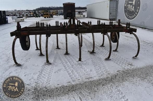 Image of International Harvester 55 equipment image 3