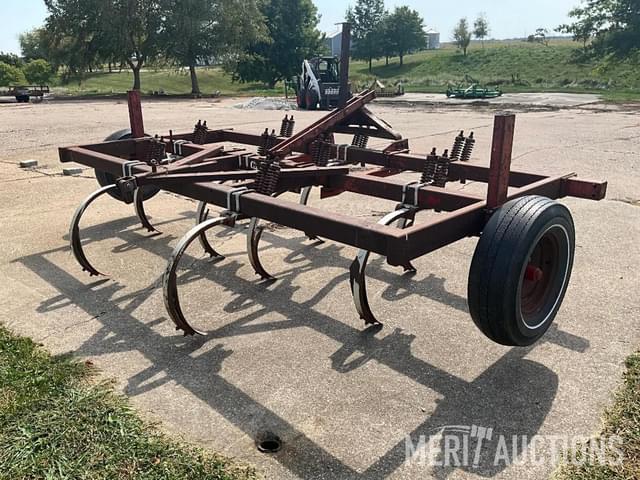 Image of International Harvester 55 equipment image 2