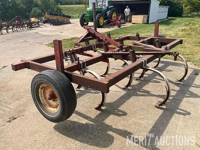 Image of International Harvester 55 equipment image 3