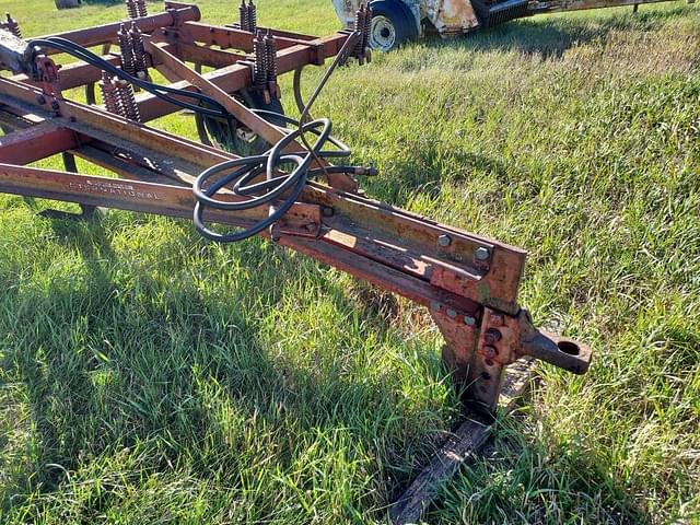 Image of International Harvester 55 equipment image 2