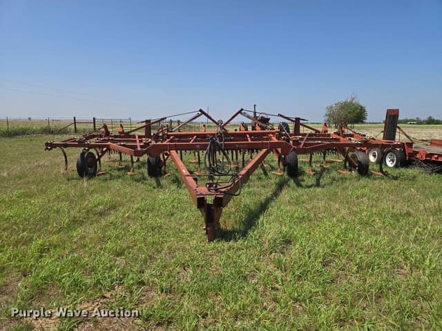 Image of International Harvester 55 equipment image 1