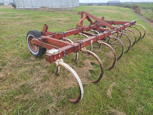Image of International Harvester 55 equipment image 4