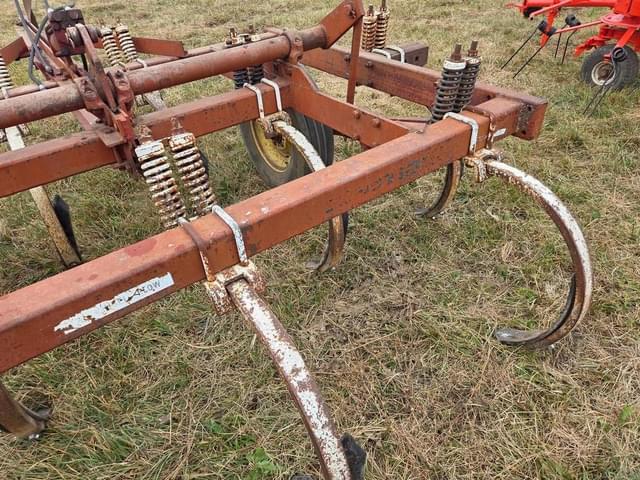 Image of International Harvester 55 equipment image 3