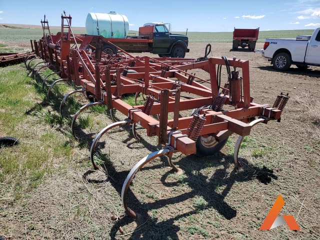 Image of International Harvester 55 equipment image 2