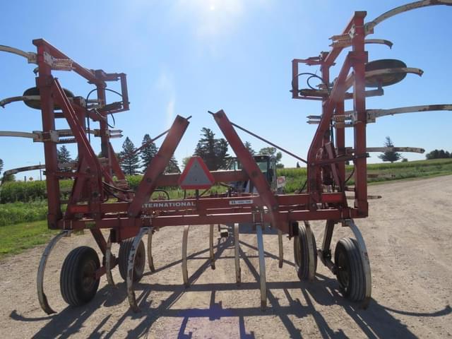Image of International Harvester 55 equipment image 4