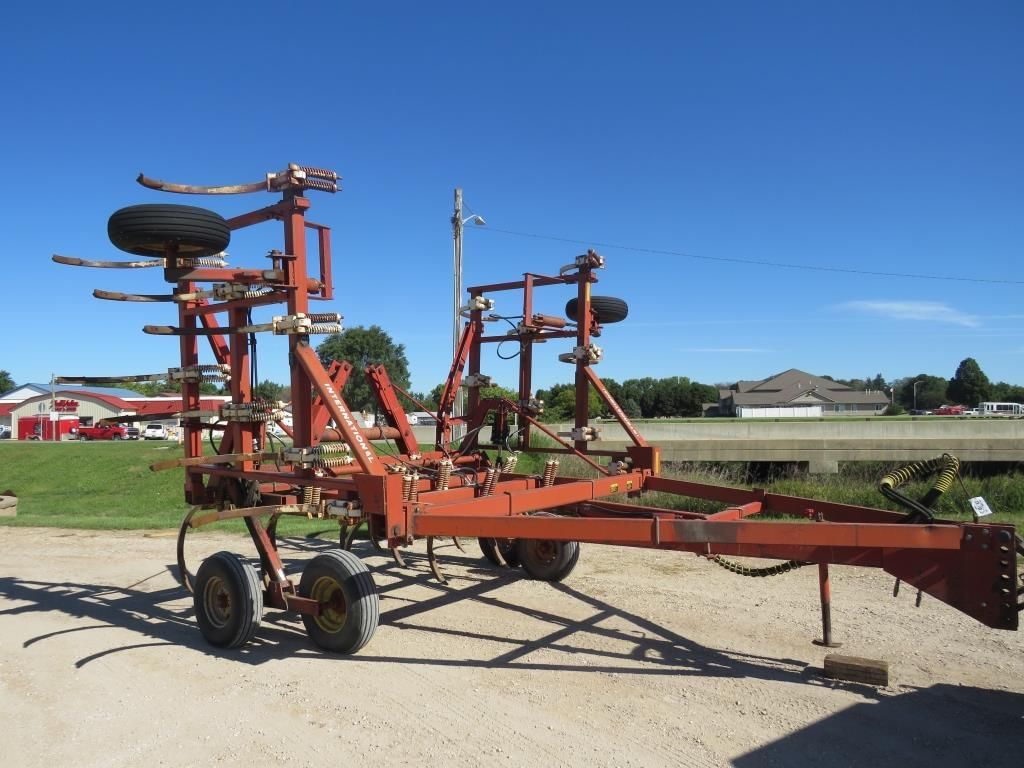 International Harvester 55 Equipment Image0