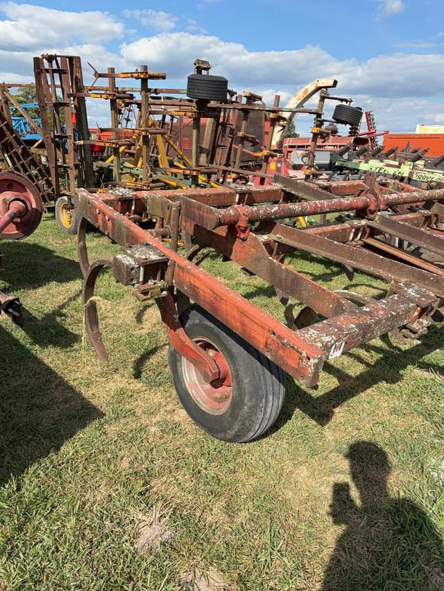 Image of International Harvester 55 equipment image 2