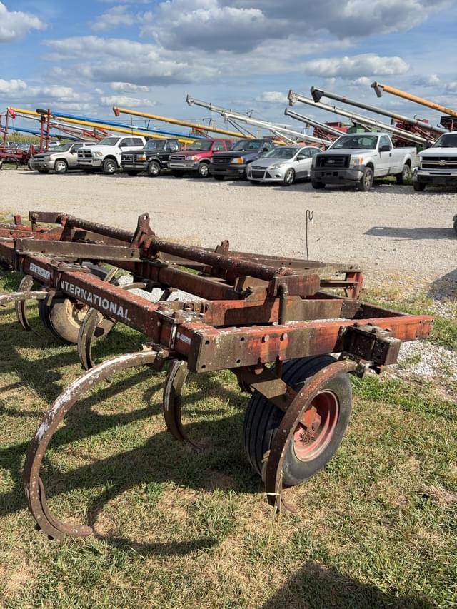 Image of International Harvester 55 equipment image 4