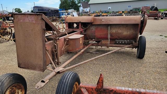 Image of International Harvester 55 equipment image 3