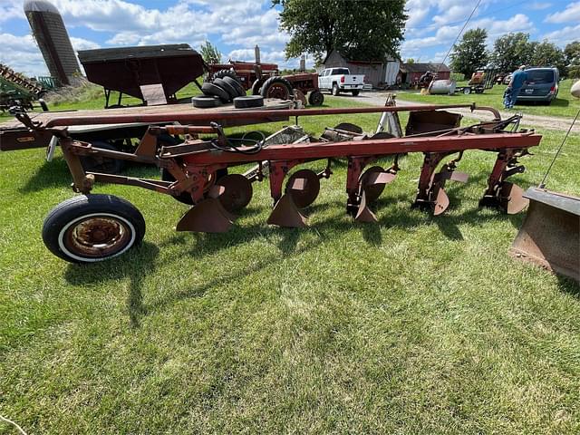 Image of International Harvester 550 equipment image 3