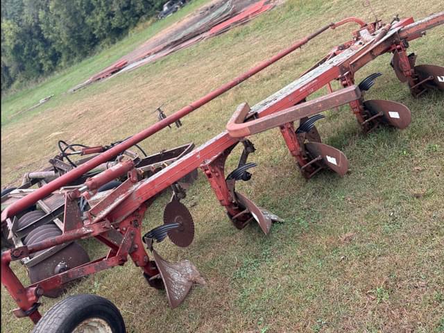 Image of International Harvester 550 equipment image 3