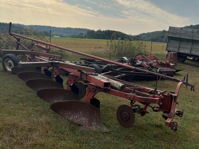 Image of International Harvester 550 equipment image 1