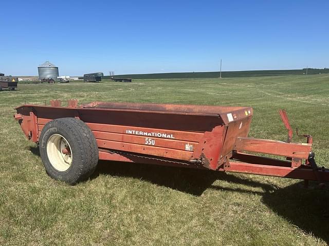 Image of International Harvester 550 equipment image 1