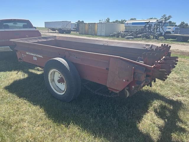 Image of International Harvester 550 equipment image 3