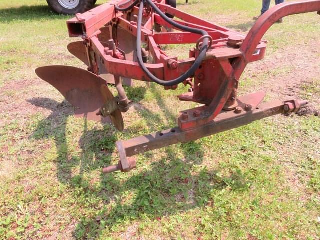 Image of International Harvester 550 equipment image 3