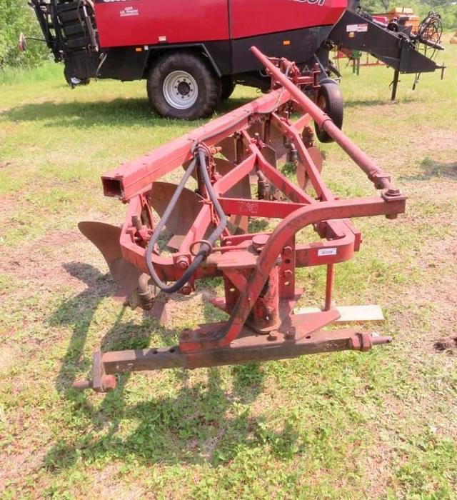 Image of International Harvester 550 equipment image 2