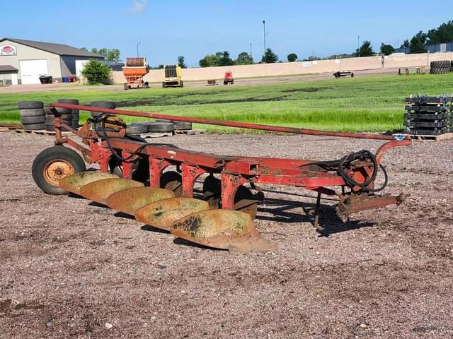 Image of International Harvester 550 equipment image 1