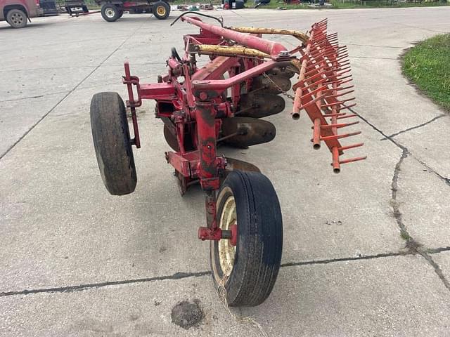 Image of International Harvester 550 equipment image 2