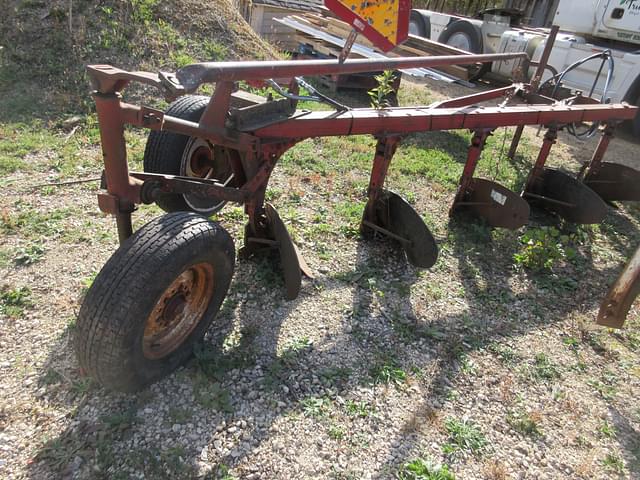 Image of International Harvester 550 equipment image 2